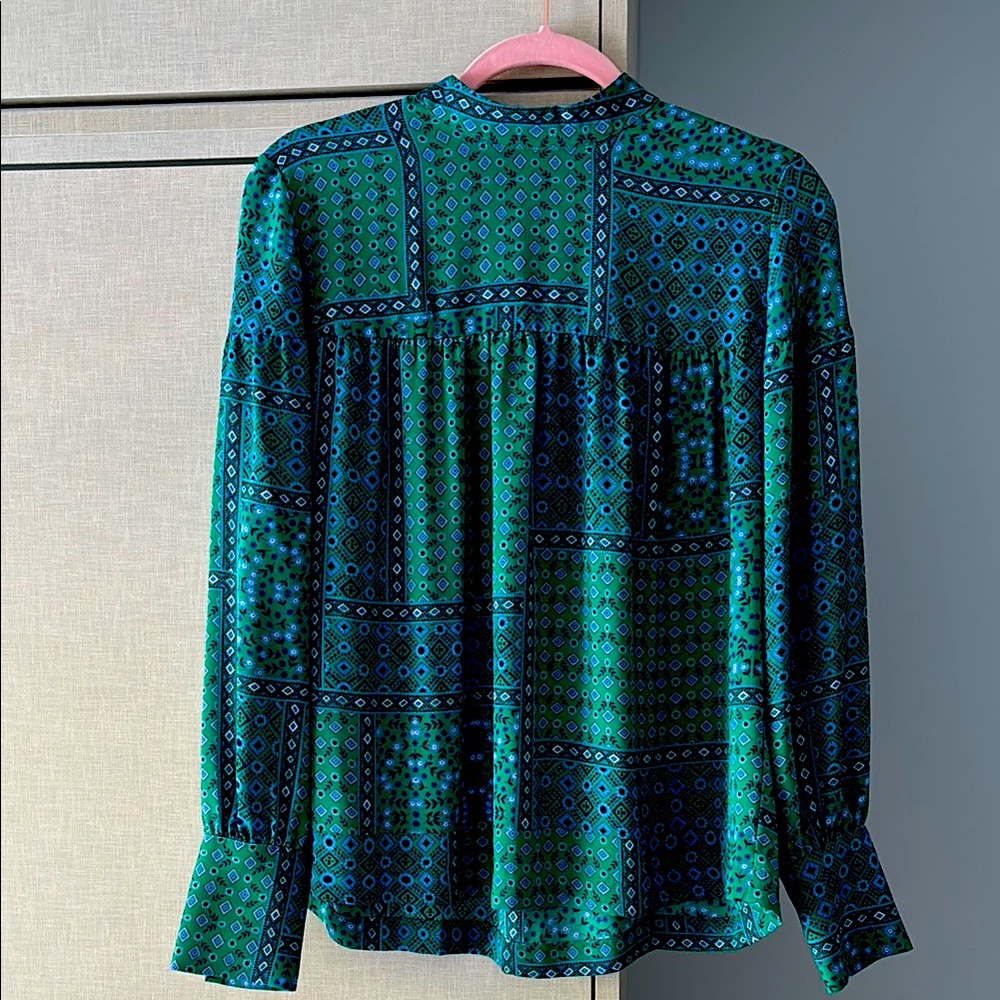 Loft size S Elegant Green Patterned Women's Top